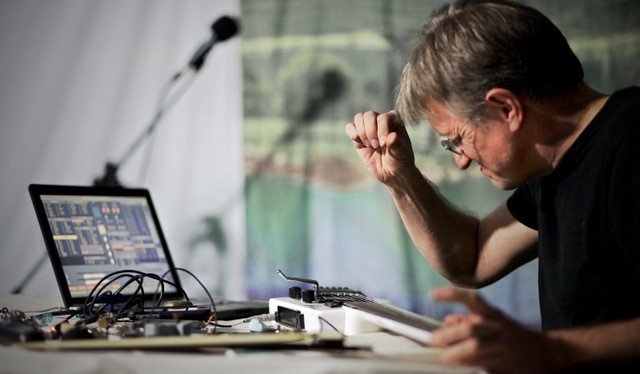 ID123-12-18-reunion-ensemble